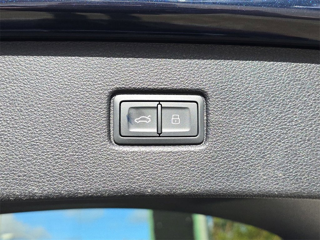 Certified 2023 Audi Q7 2.0T Premium image 14