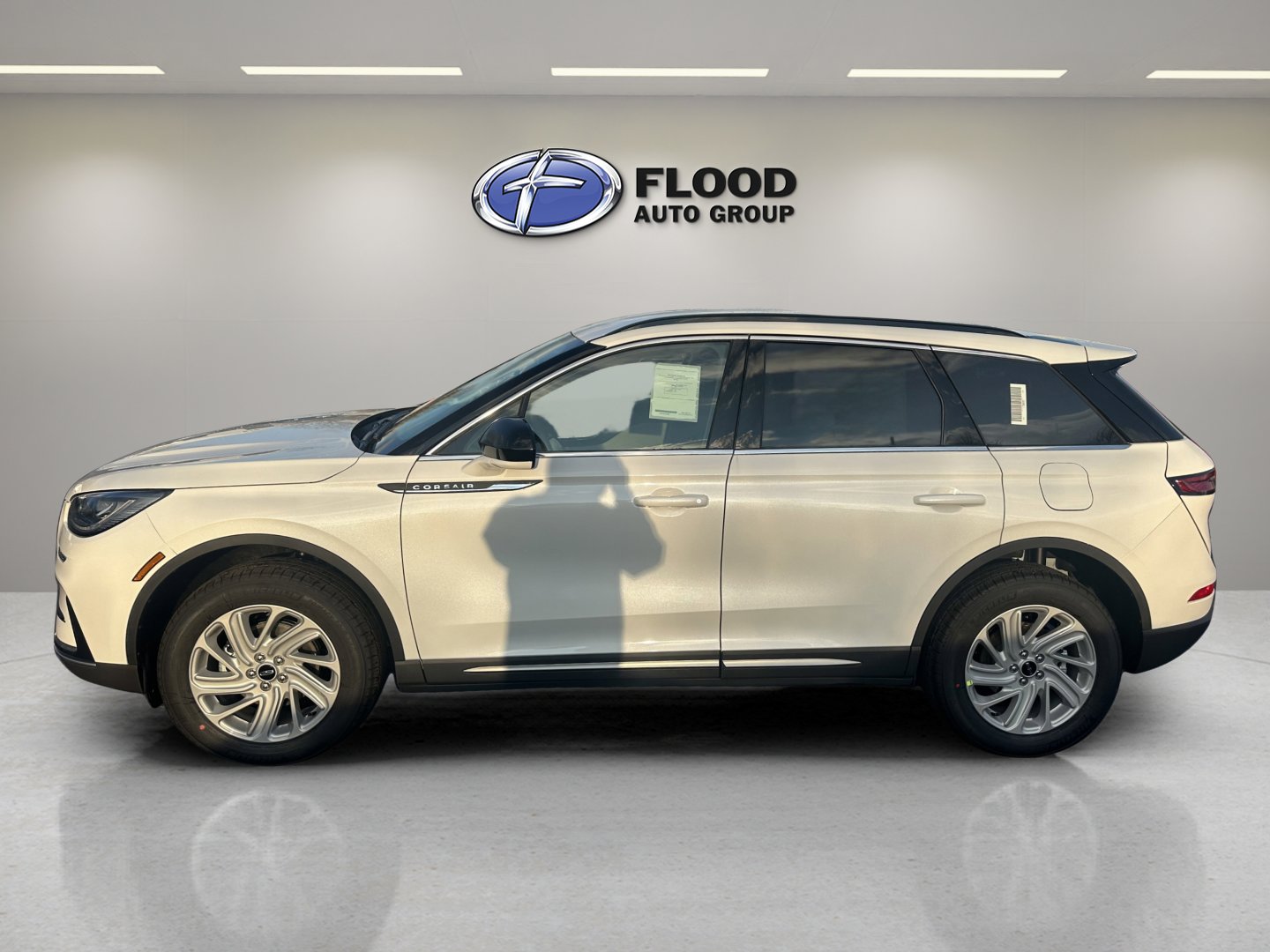 New 2026 Lincoln Corsair Premiere image 4