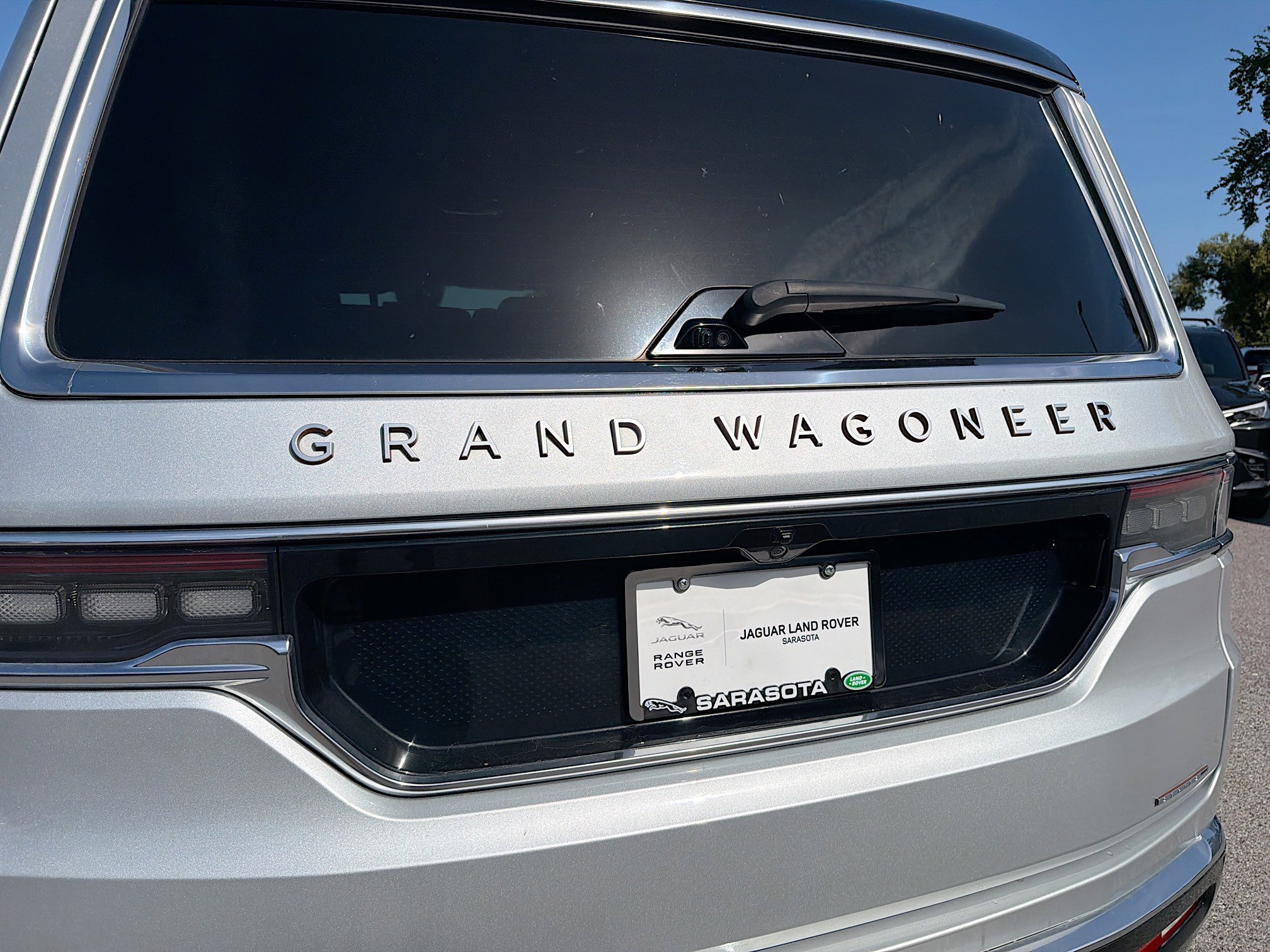 Used 2024 Jeep Grand Wagoneer L Series III image 47