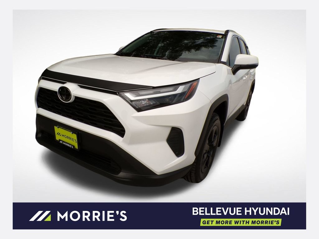 Used 2024 Toyota RAV4 XLE w/ Convenience Package FWD image 1