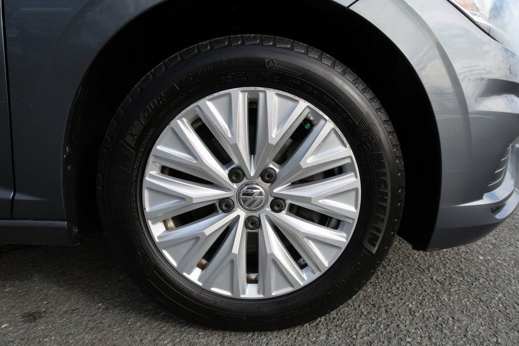 Used 2019 Volkswagen Jetta S image 40