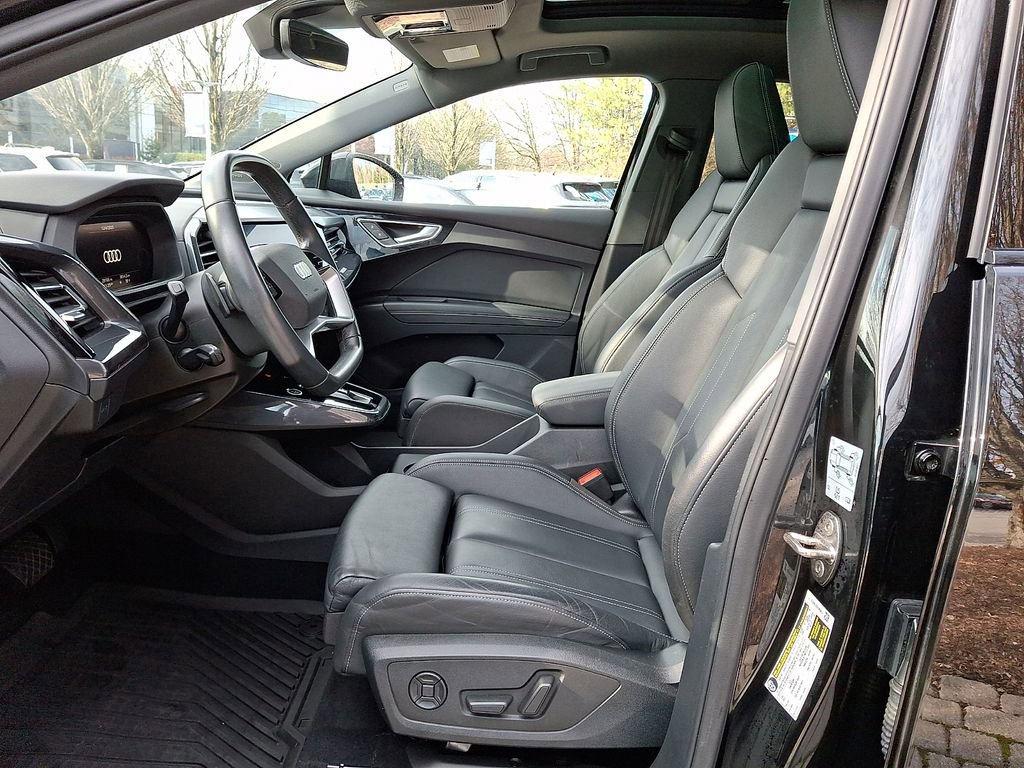 Used 2022 Audi Q4 e-tron Premium Plus w/ Premium Plus image 15