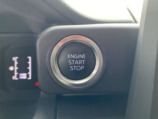 Used 2025 Toyota 4Runner SR5 image 9