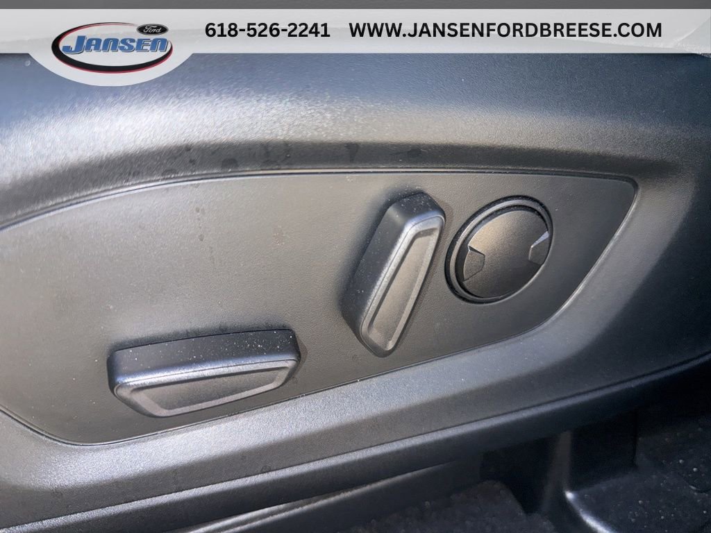 Used 2022 Ford Explorer XLT w/ Equipment Group 202A AWD/4WD image 11