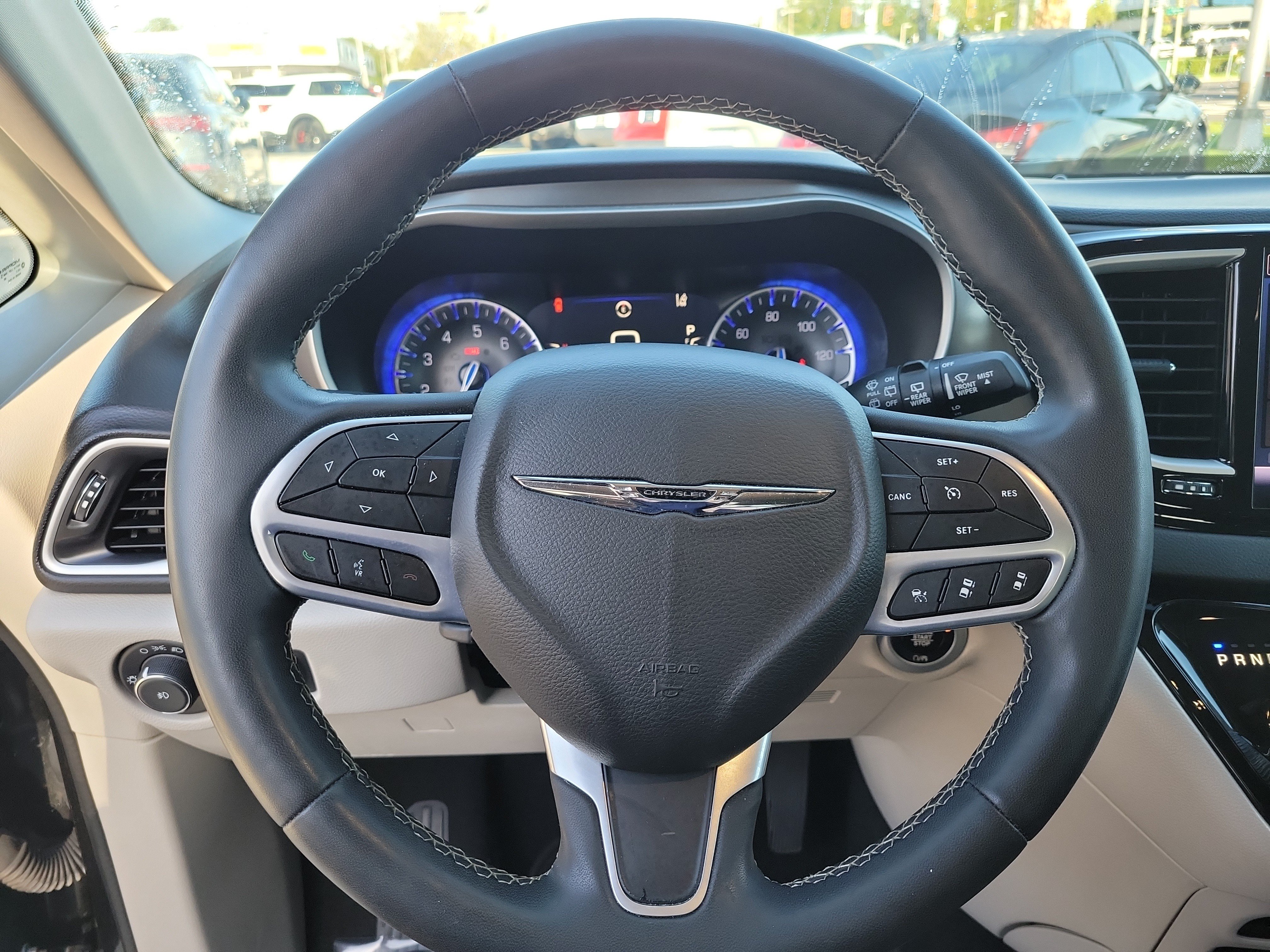 Used 2022 Chrysler Pacifica Touring-L FWD image 20