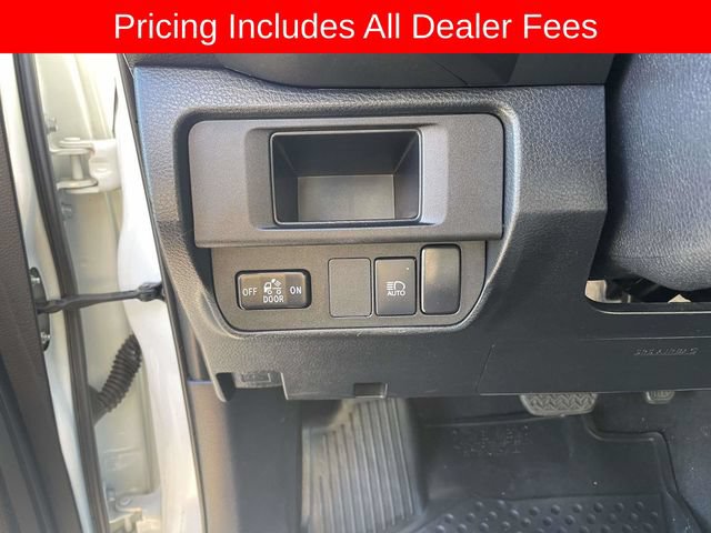 Used 2018 Toyota Tacoma SR AWD/4WD image 22