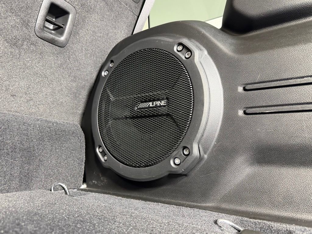 Used 2024 Jeep Wrangler Unlimited image 32
