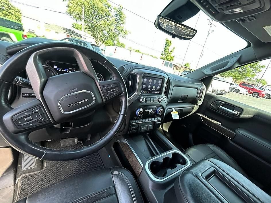 Used 2021 GMC Sierra 1500 Denali w/ Denali Ultimate Package AWD/4WD image 10