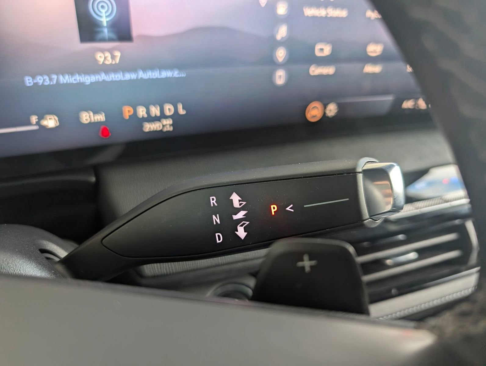 Certified 2025 Buick Enclave Preferred image 22