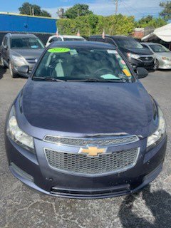 Used 2013 Chevrolet Cruze LS image 1