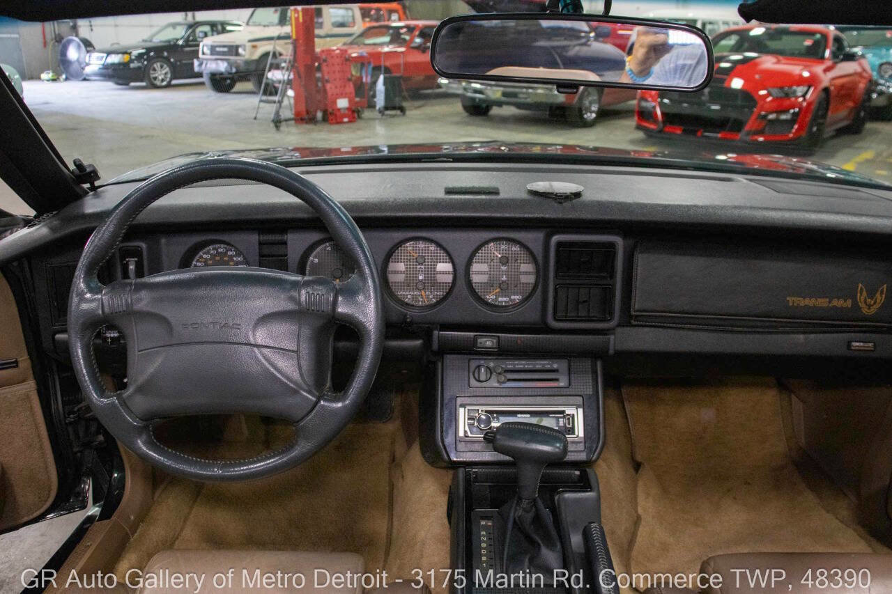 Used 1992 Pontiac Firebird Trans Am image 17