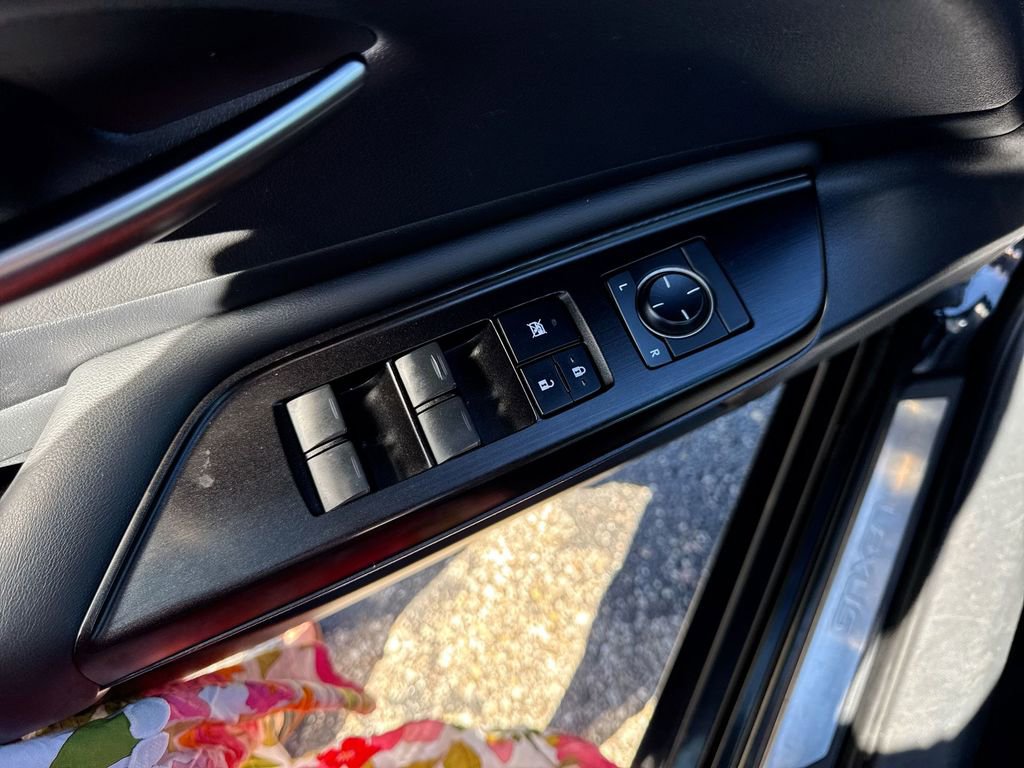 Used 2019 Lexus ES 300h w/ Premium Package image 13