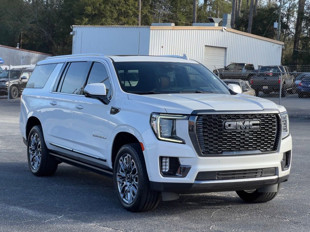 Used 2024 GMC Yukon XL Denali Ultimate image 7