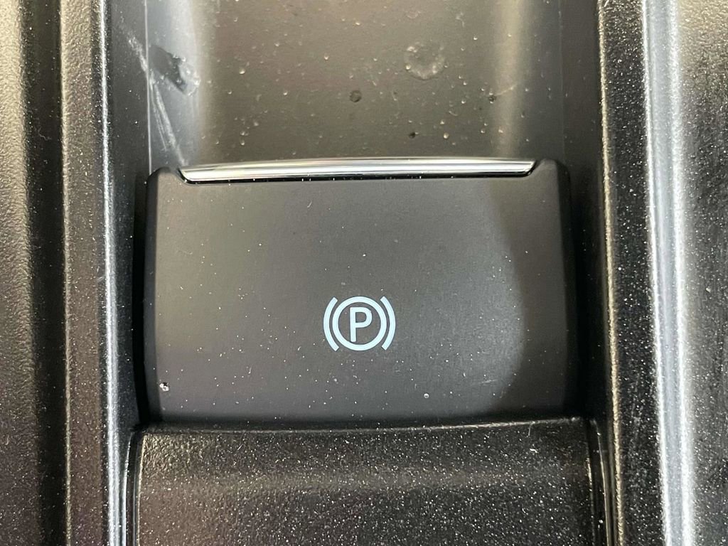 New 2025 Ford Explorer Active image 25