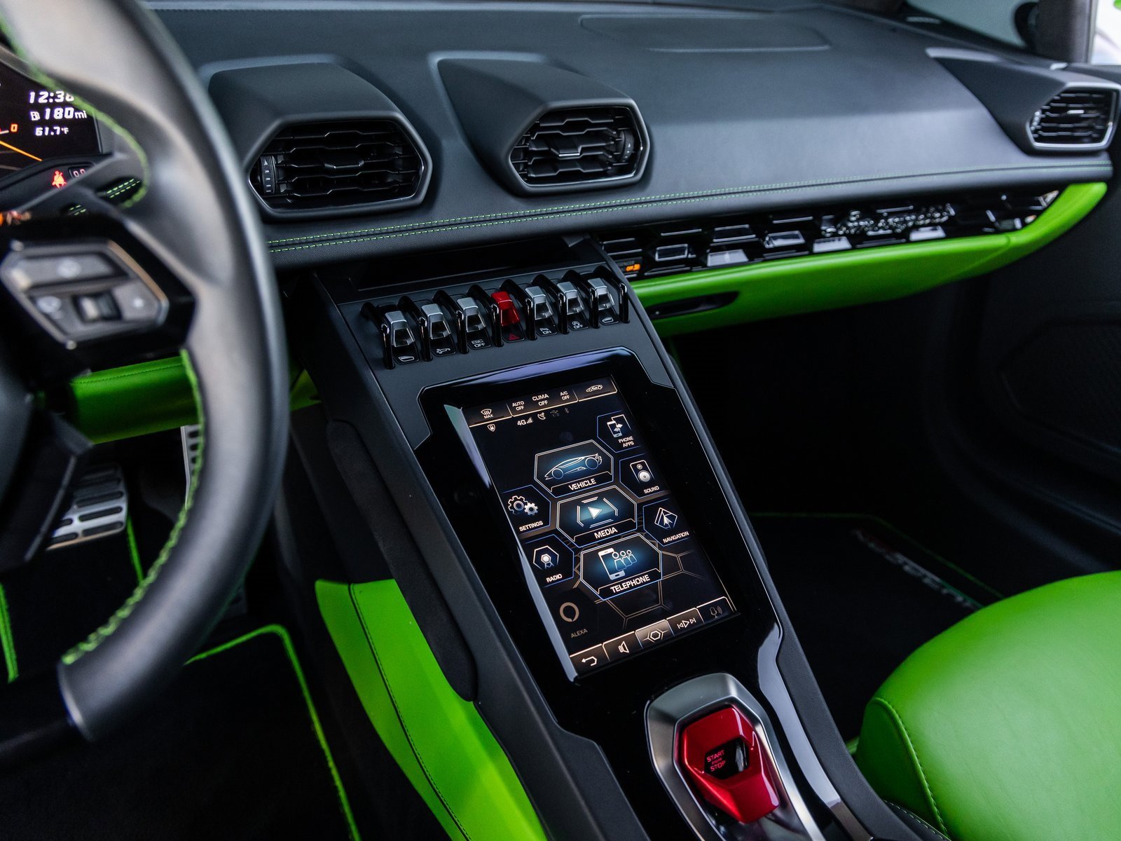 Used 2022 Lamborghini Huracan EVO image 32