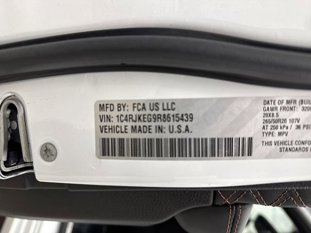 Used 2024 Jeep Grand Cherokee L Summit w/ Advanced Protech Group IV image 43