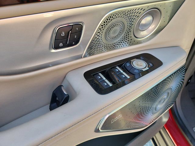 Certified 2025 Lincoln Nautilus Reserve AWD/4WD image 23