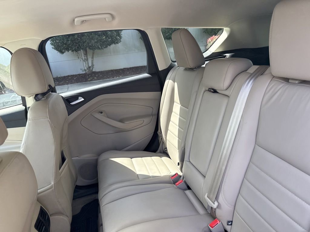 Used 2016 Ford Escape Titanium FWD image 11