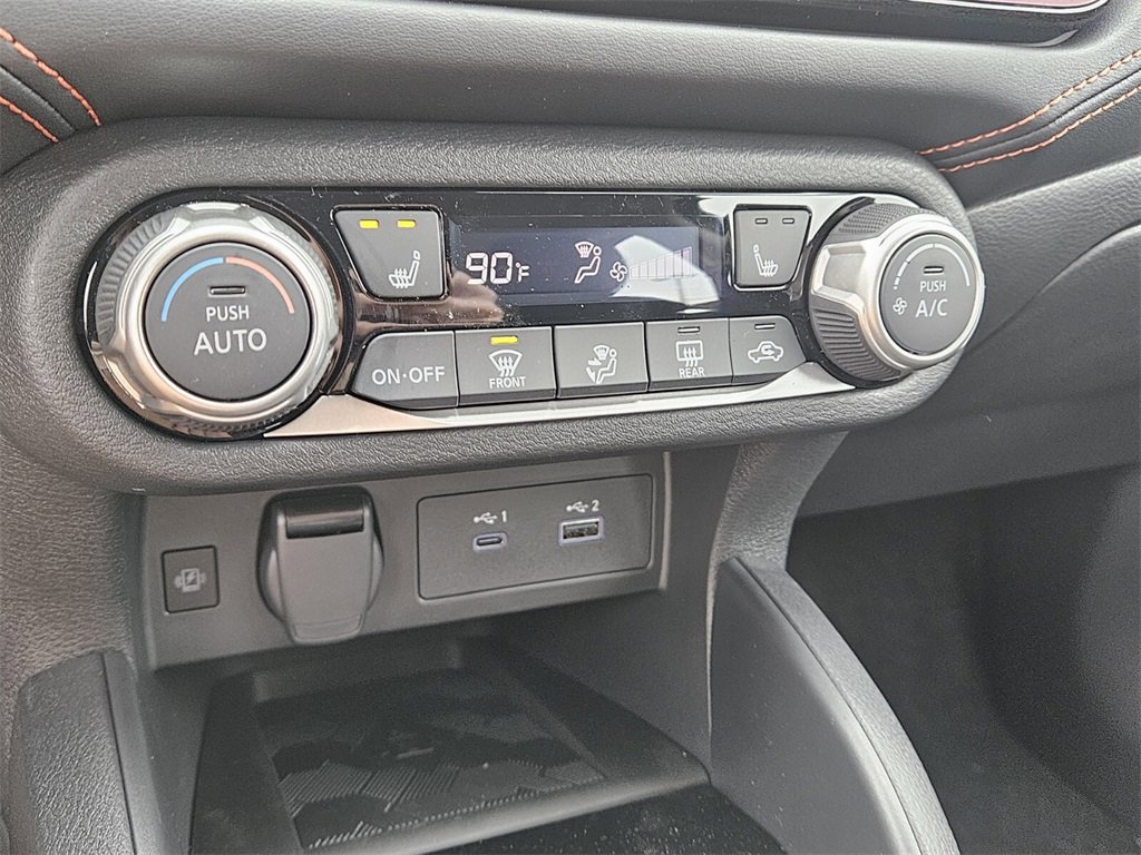 New 2025 Nissan Versa SR image 22