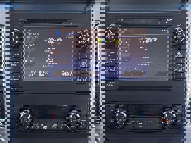 Used 2018 Nissan Titan PRO-4X w/ Pro-4x Convenience Package image 18