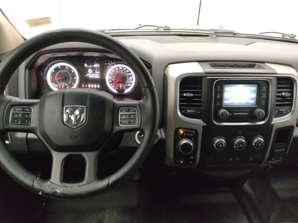 Used 2017 RAM 1500 Classic SLT image 22