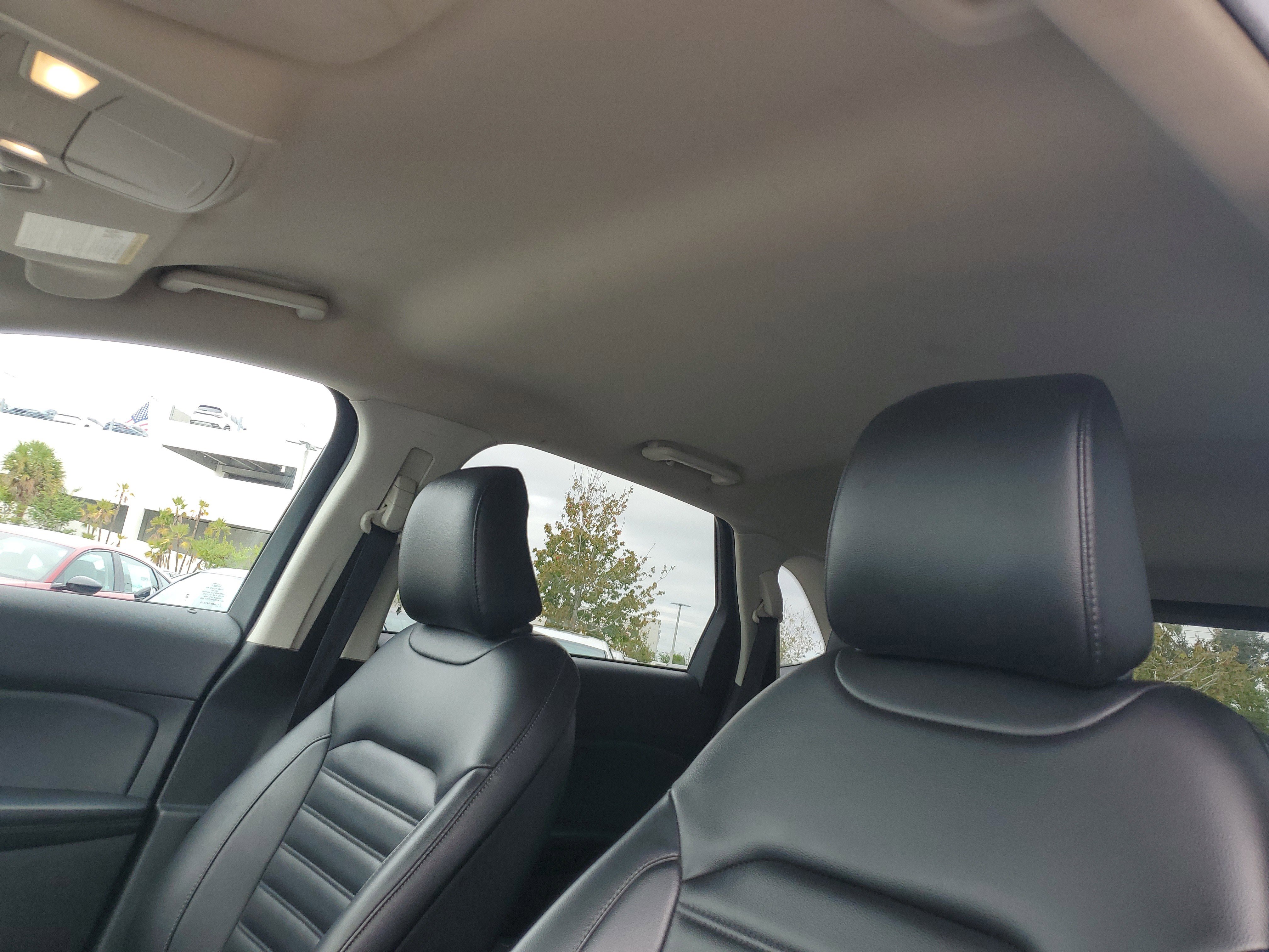 Used 2023 Ford Edge SEL image 25