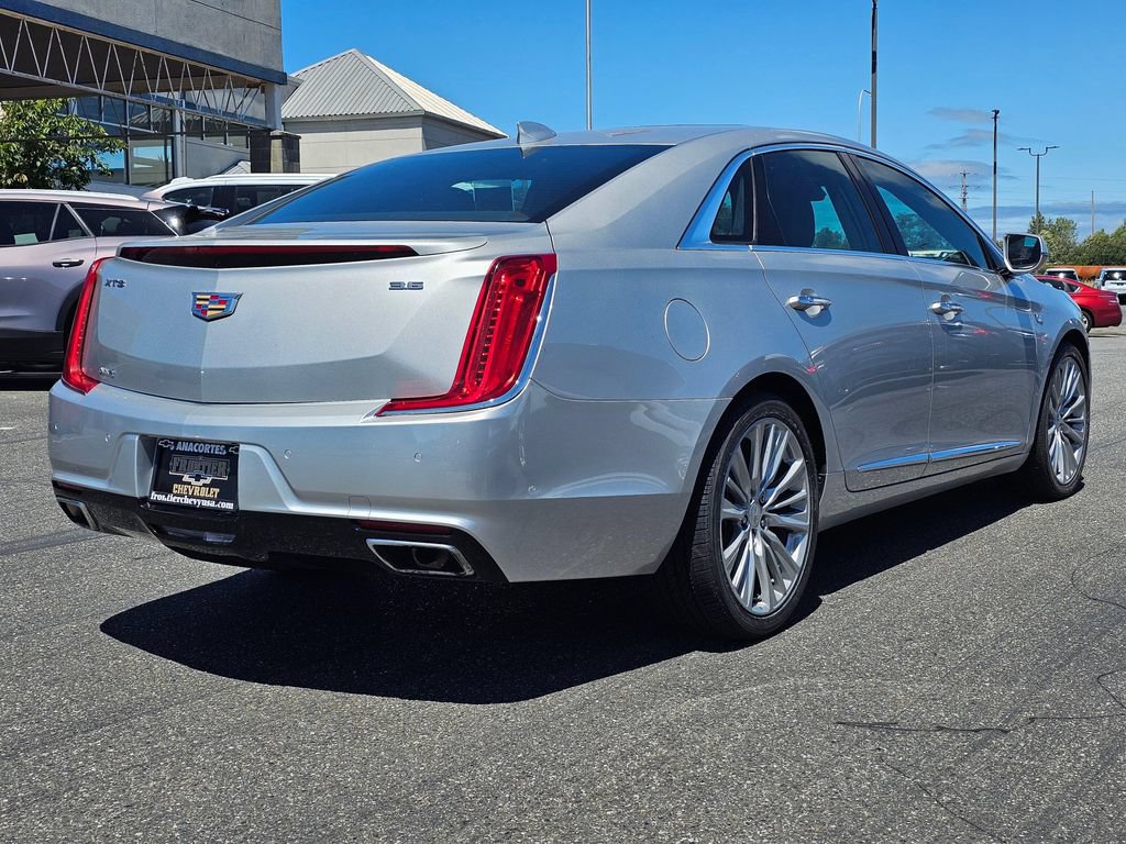 Used 2018 Cadillac XTS Platinum AWD/4WD image 3