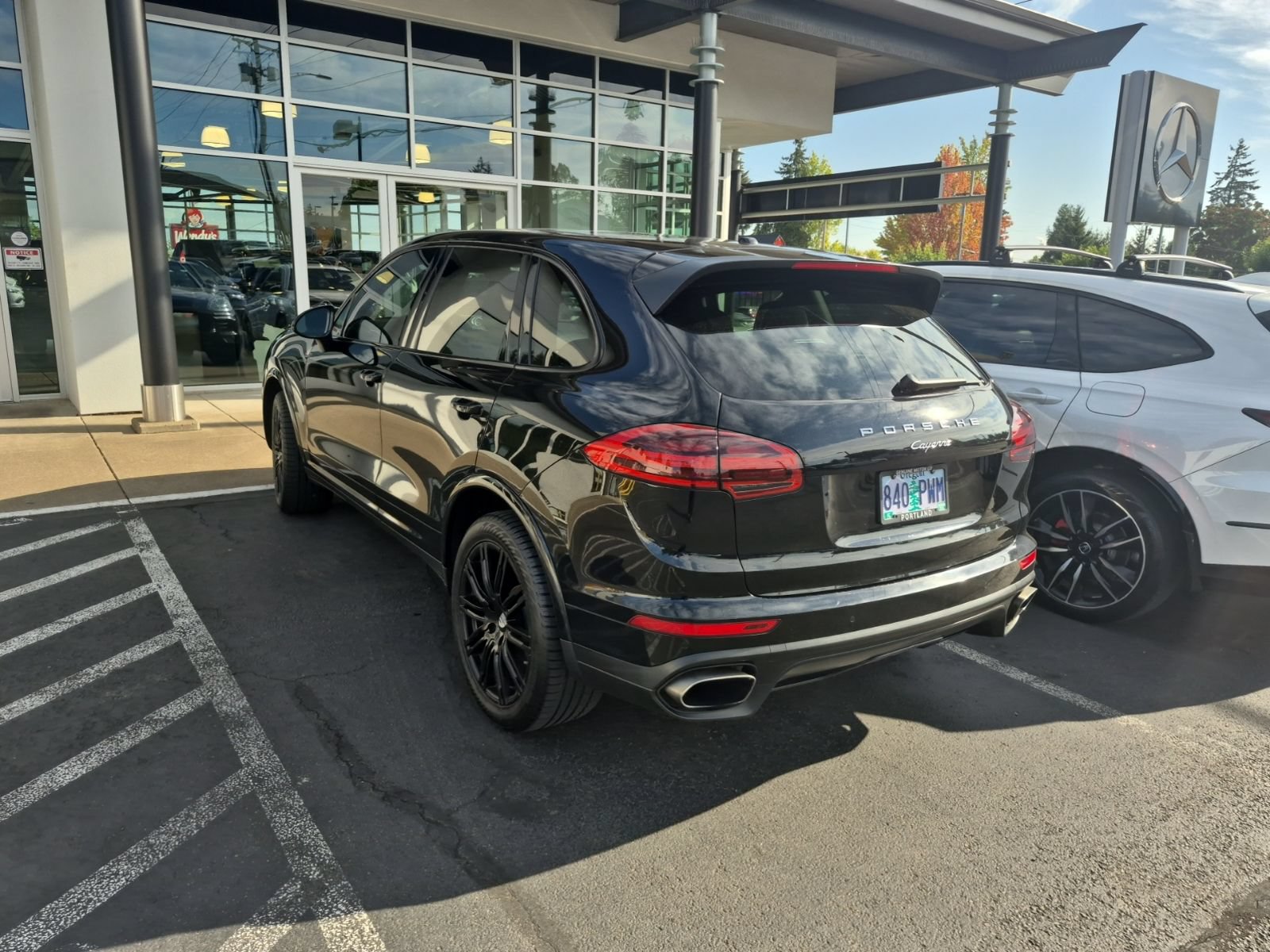 Used 2017 Porsche Cayenne AWD/4WD image 7
