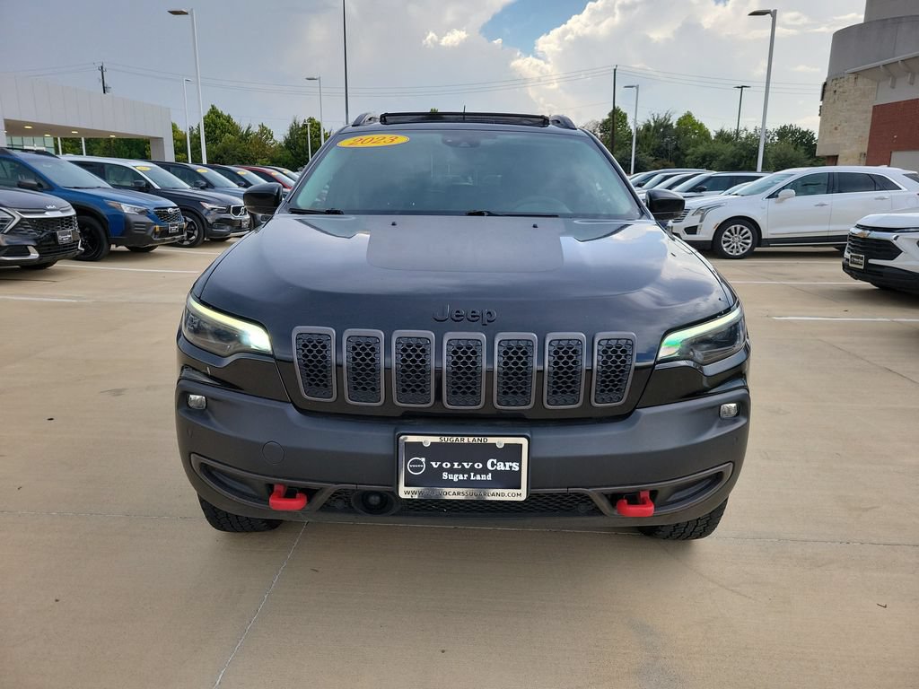Used 2023 Jeep Cherokee Trailhawk w/ Sun & Sound Group AWD/4WD image 2