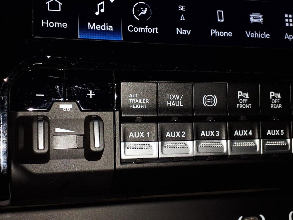 Used 2024 RAM 3500 Limited image 15