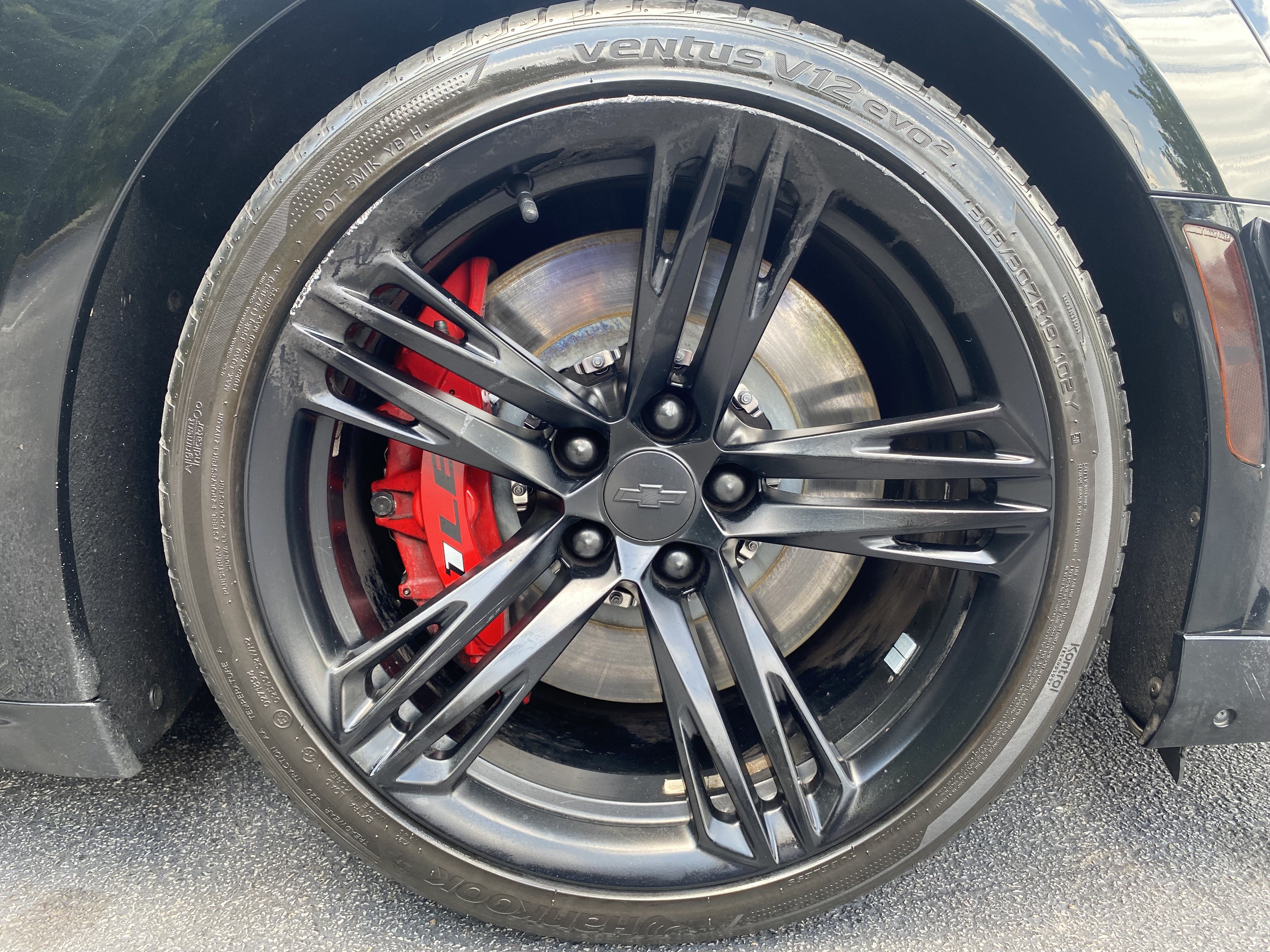 Used 2020 Chevrolet Camaro ZL1 RWD image 12