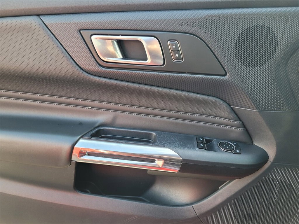 Used 2024 Ford Mustang Premium image 21