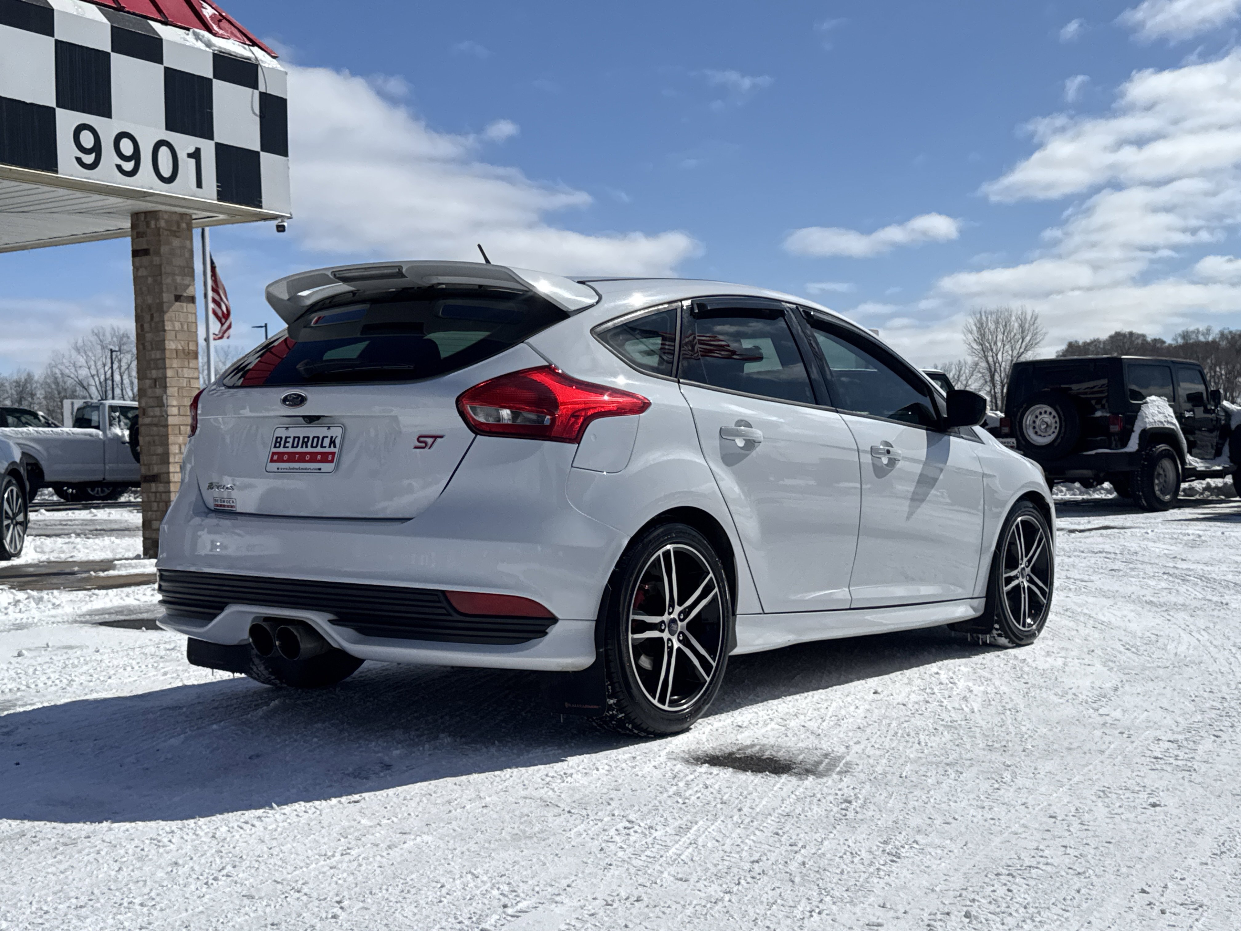 Used 2017 Ford Focus ST w/ Equipment Group 402A image 7