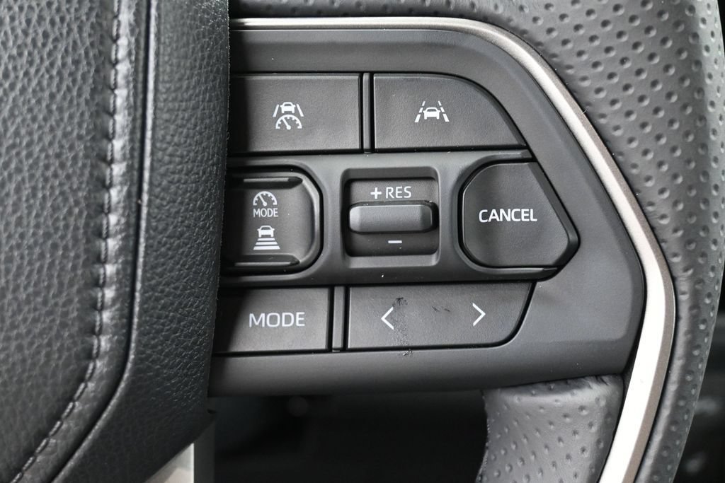 Used 2026 Toyota 4Runner Platinum AWD/4WD image 19
