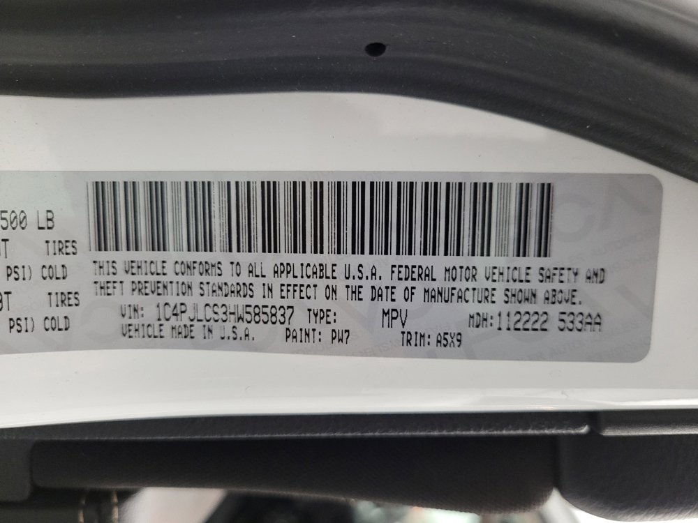 Used 2017 Jeep Cherokee Latitude w/ Comfort/Convenience Group image 33