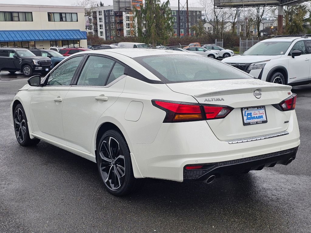 Certified 2023 Nissan Altima 2.5 SR w/ SR Premium Package image 7