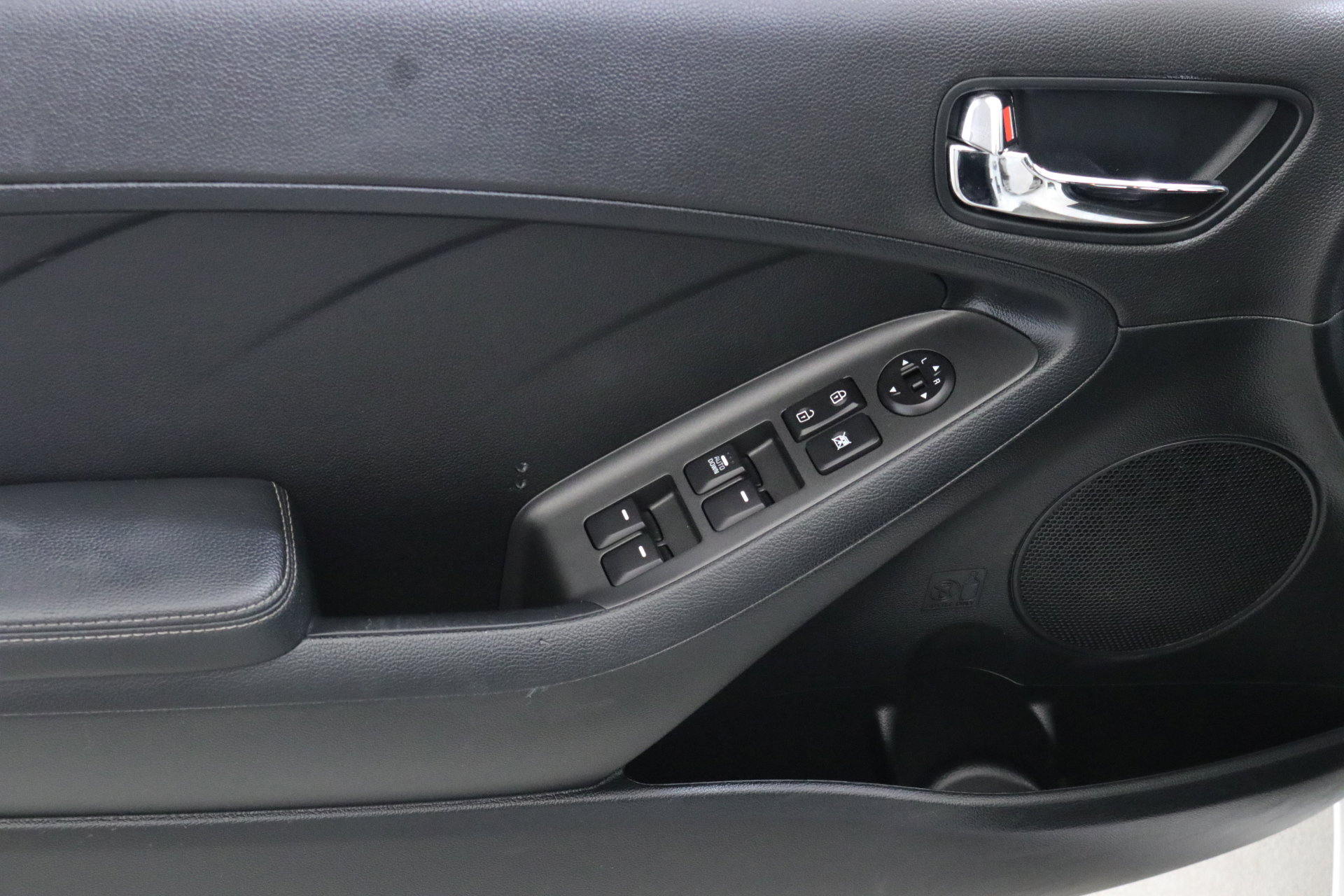 Used 2015 Kia Forte LX w/ Popular Package image 19