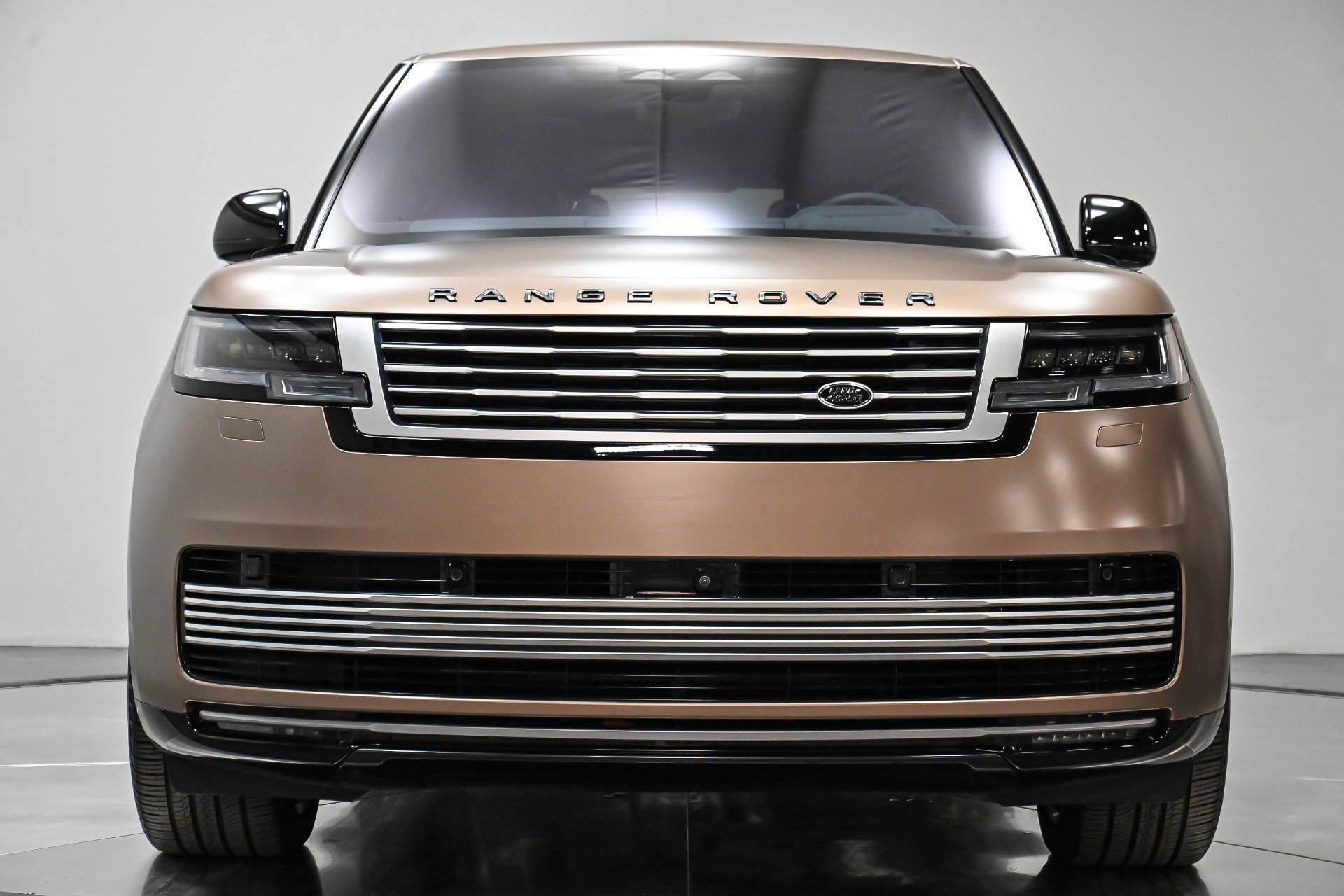 Used 2023 Land Rover Range Rover LWB SV Autobiography image 18