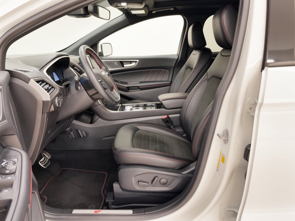Certified 2021 Ford Edge ST-Line FWD image 5