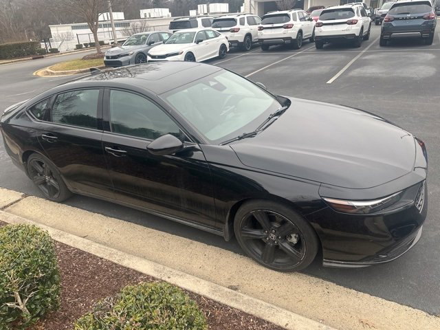 Used 2023 Honda Accord Sport image 3