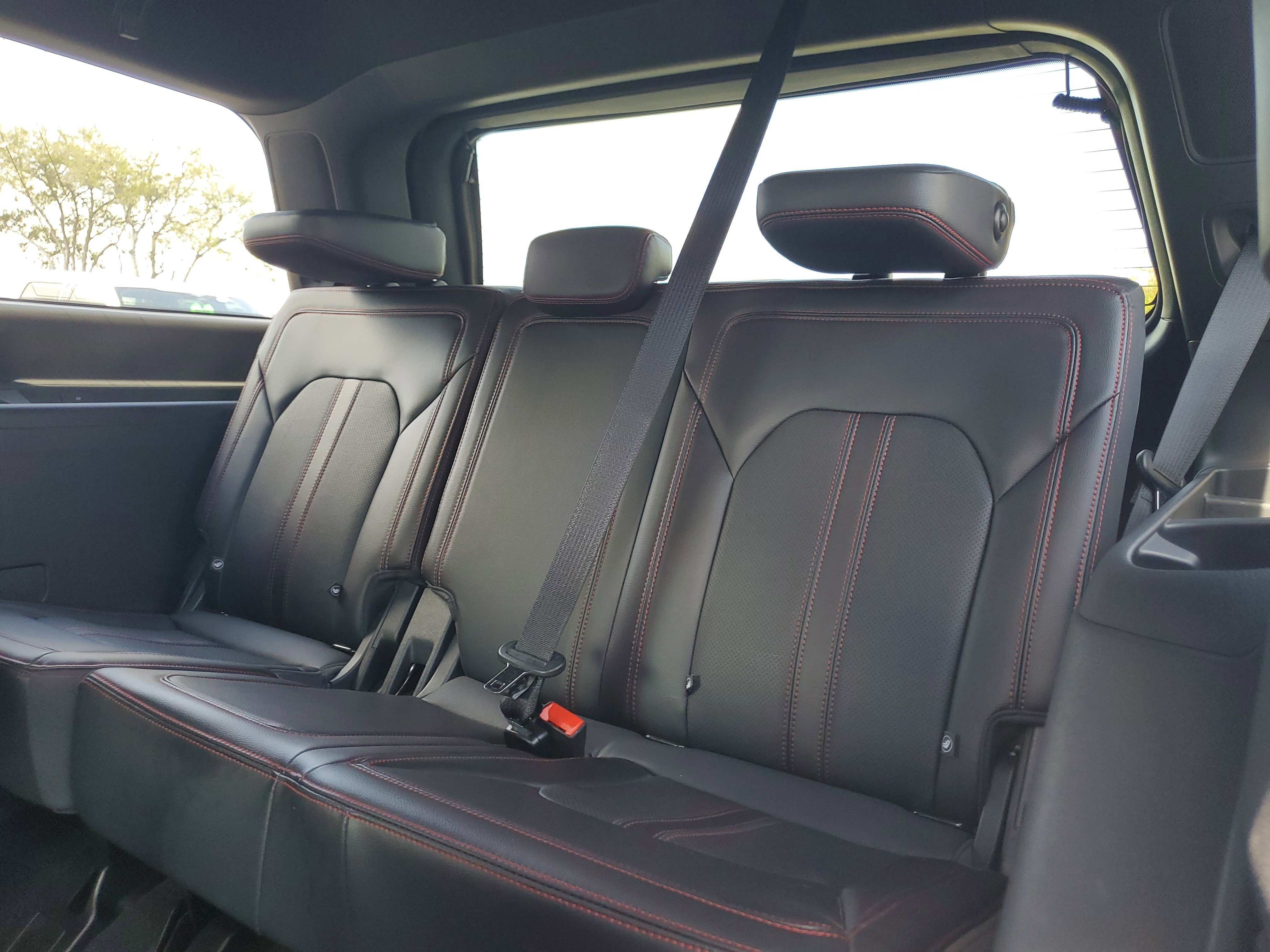 Certified 2024 Ford Expedition Limited image 12