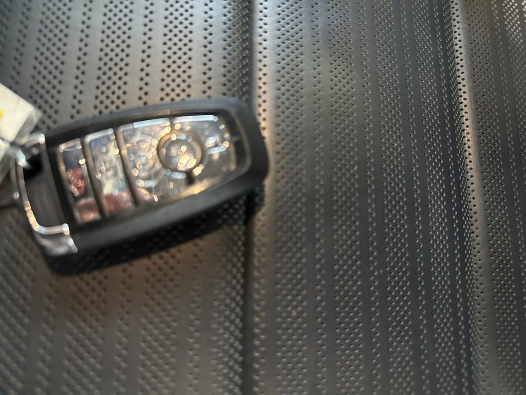 Used 2024 Lincoln Nautilus Reserve image 30