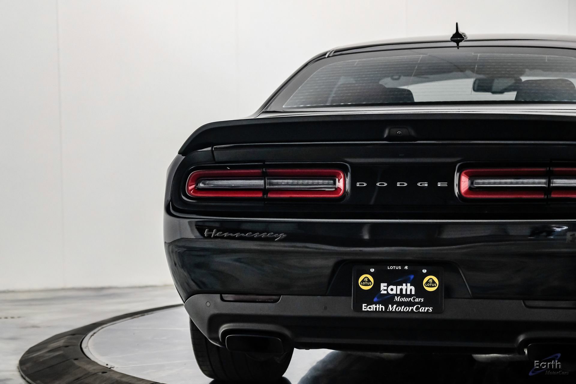 Used 2022 Dodge Challenger SRT Hellcat RWD image 17