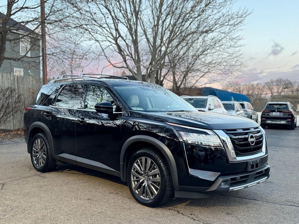 Used 2022 Nissan Pathfinder SL w/ SL Premium Package image 8