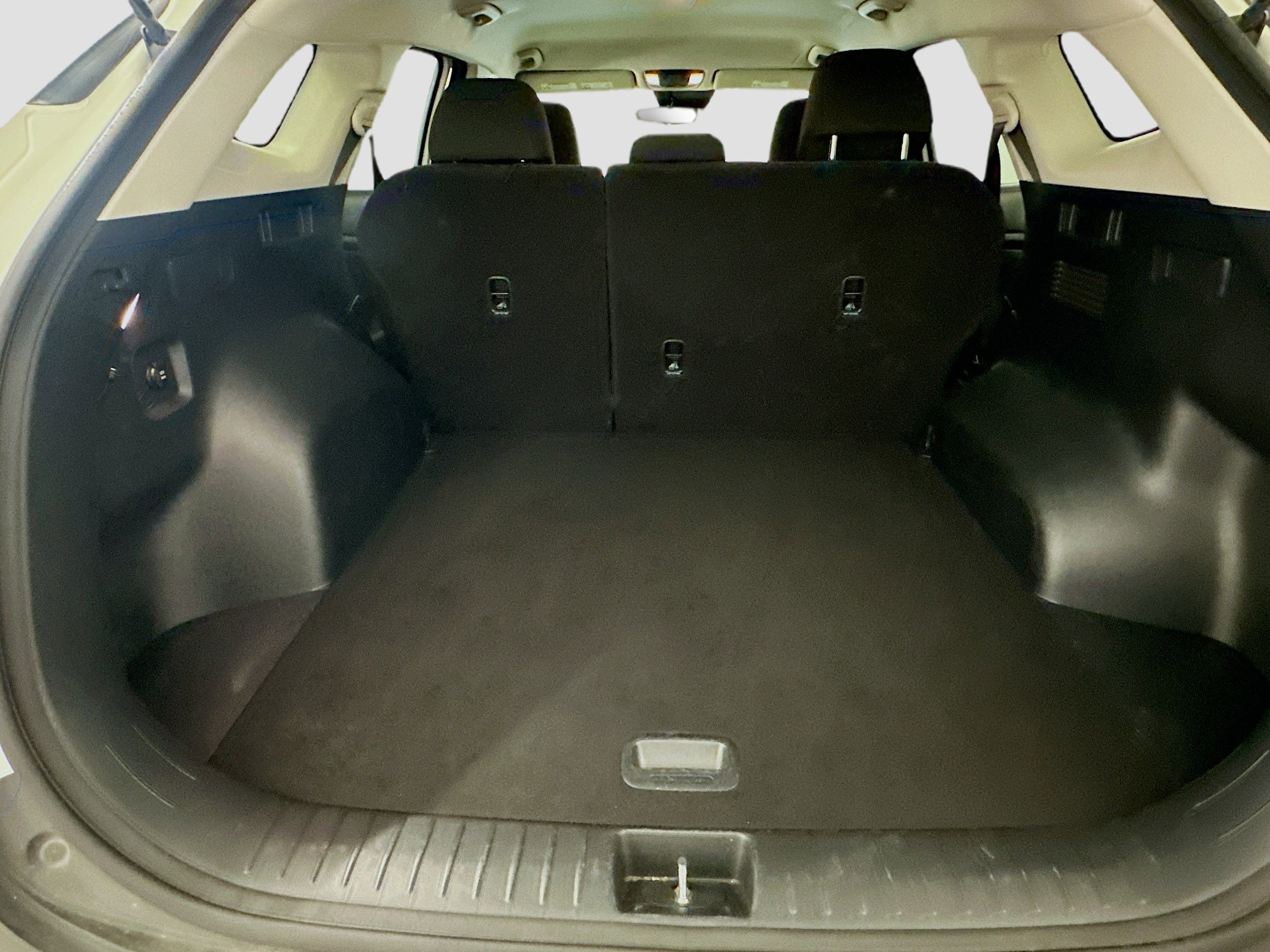 Used 2025 Kia Sportage LX image 29