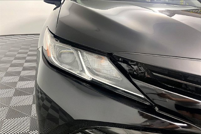 Used 2018 Toyota Camry LE FWD image 30