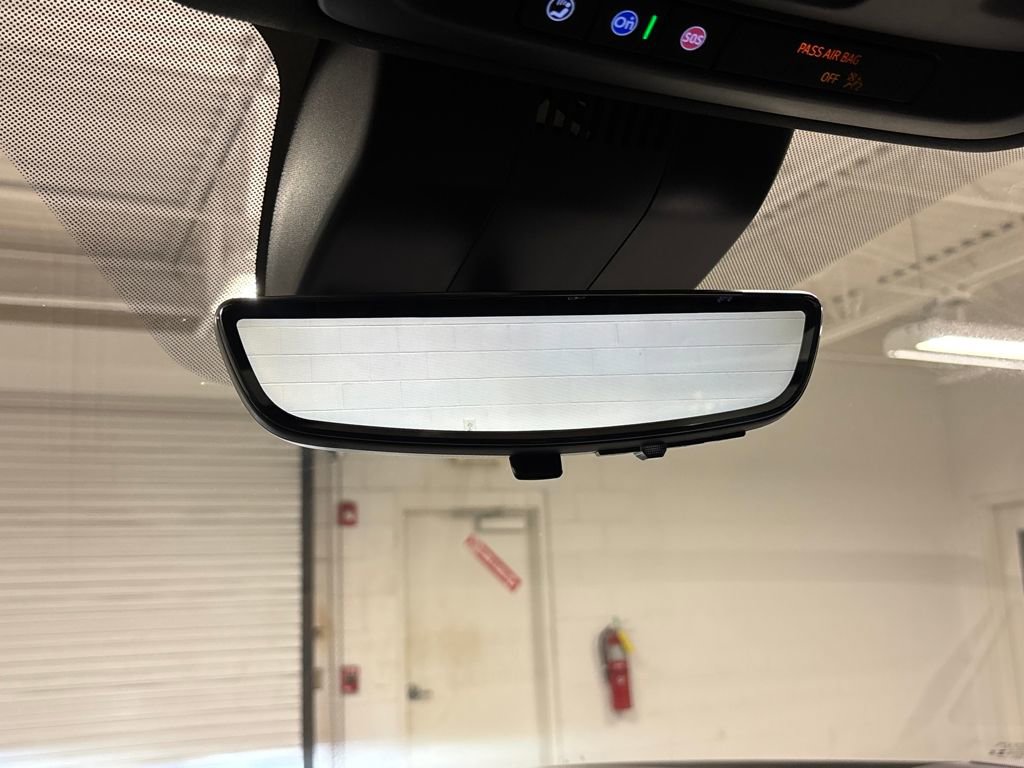 Used 2025 GMC Yukon Denali Ultimate w/ LPO, Floor Liner Package image 47