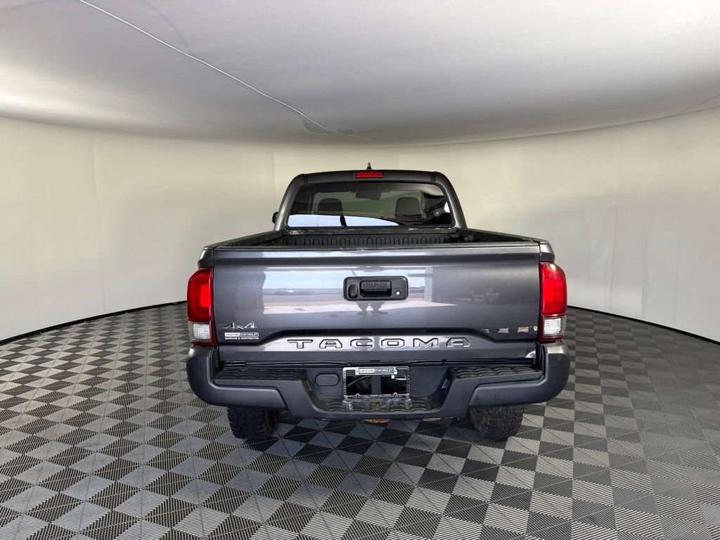Used 2019 Toyota Tacoma SR AWD/4WD image 4