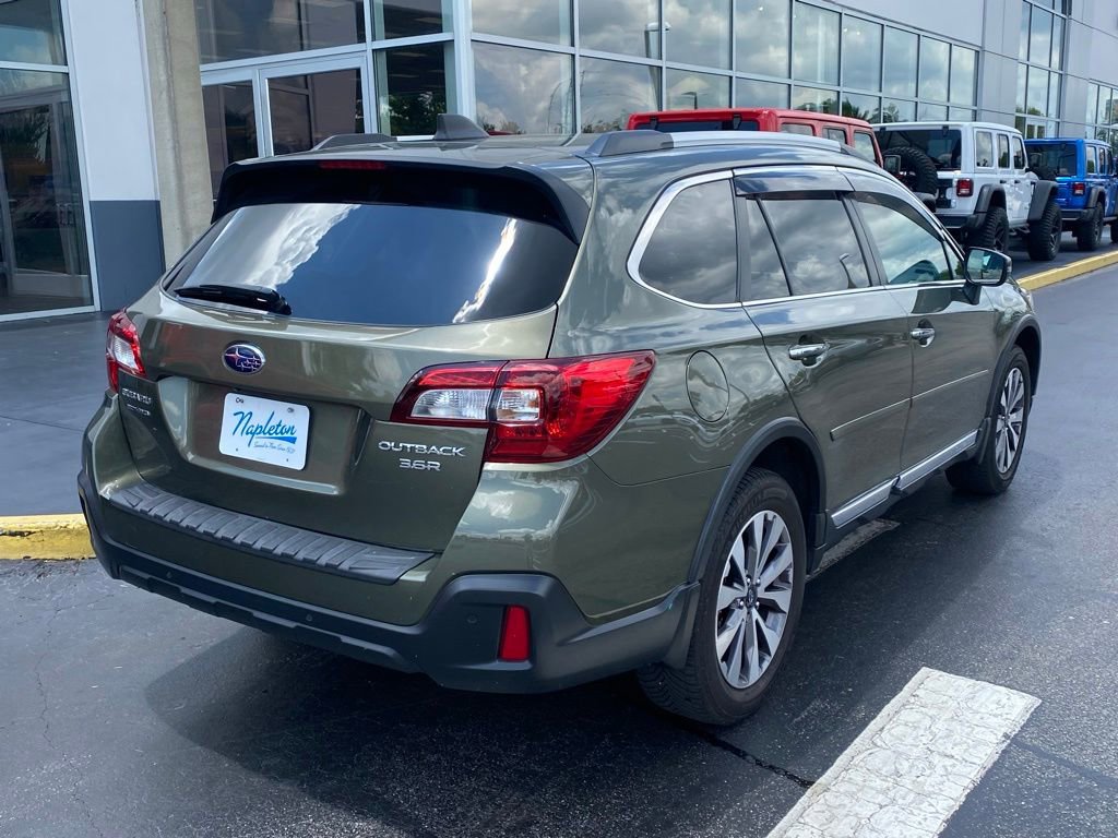 Used 2018 Subaru Outback 3.6R Touring AWD/4WD image 9