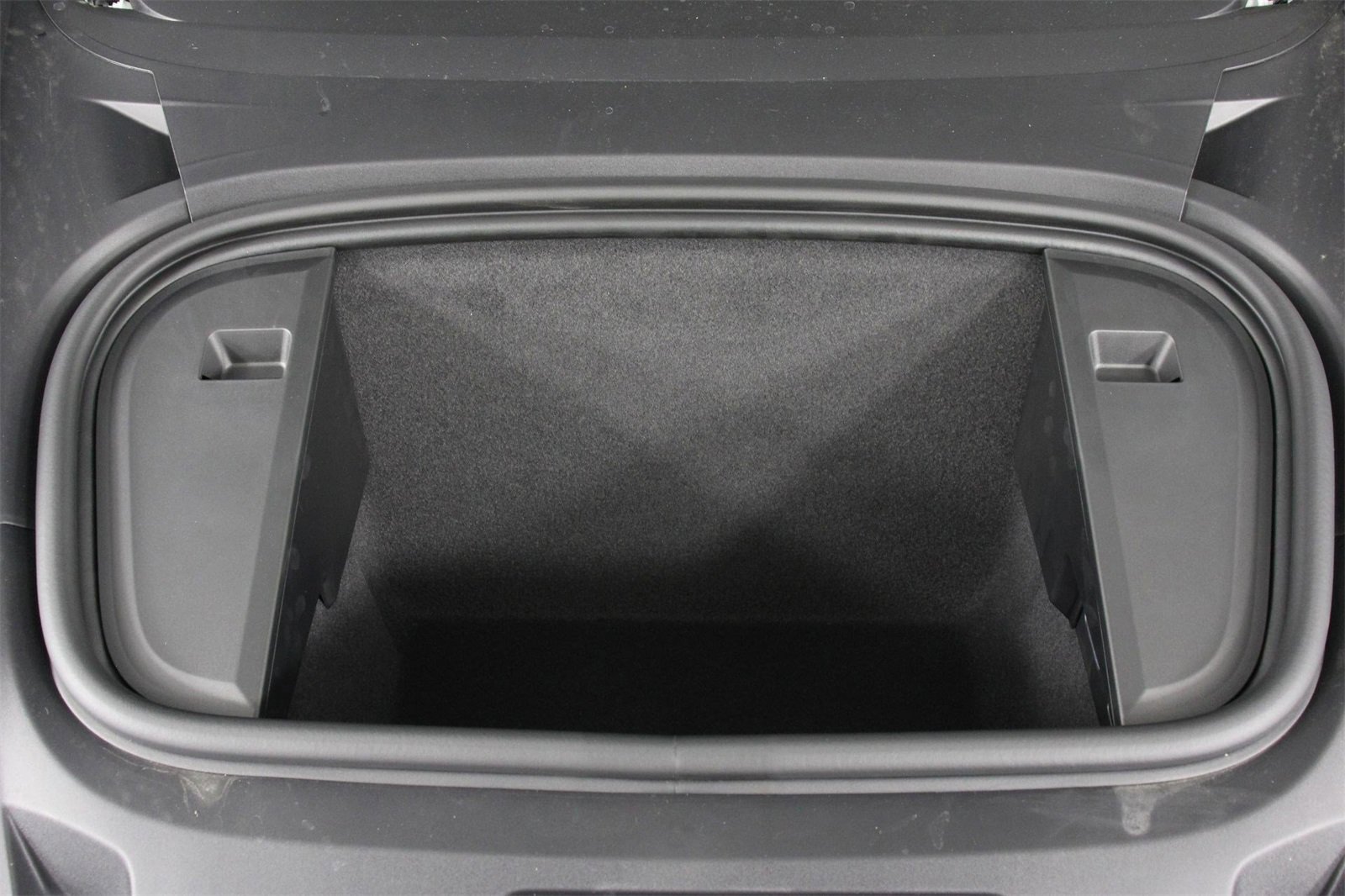 New 2026 Porsche Taycan image 20